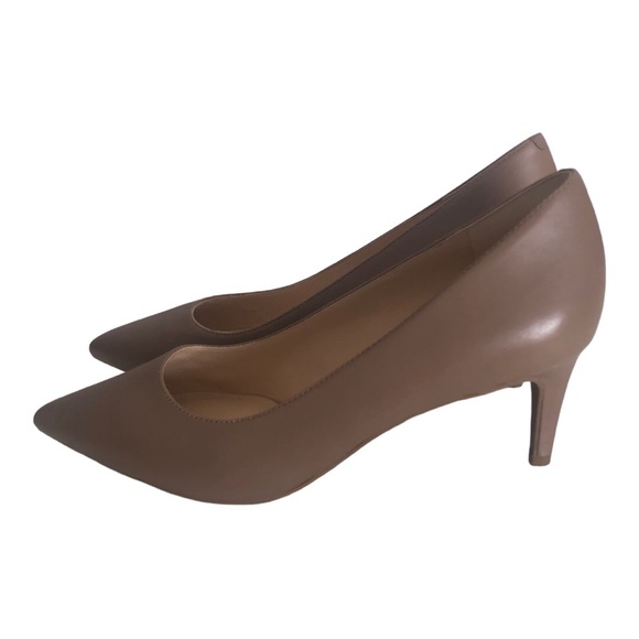 Nine West Women 9 Technology 9 Leather Wide Width Natural Leather 7 W - Picture 2 of 5